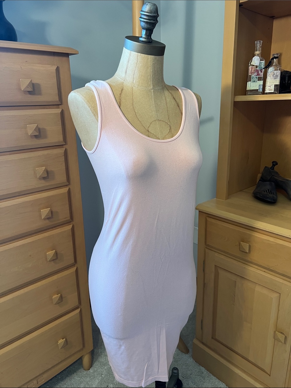 Women’s Sleeveless Scoop Neck Tank Dress - Light Pink